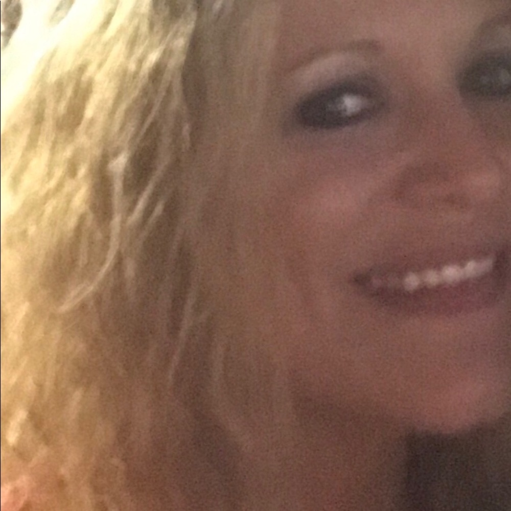 Meet your Posher, Brenda